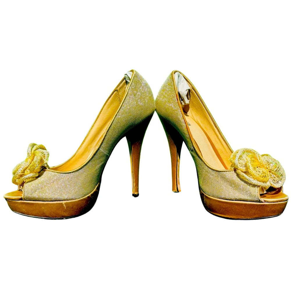 MENBUR GOLD PEEP TOE